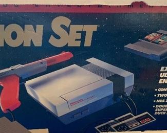 Nintendo Action Set 1990 Gaming system	 	
