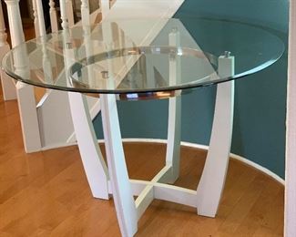 Contemporary Glass Top White Wood Table	30in H x 47.5in Diameter	
