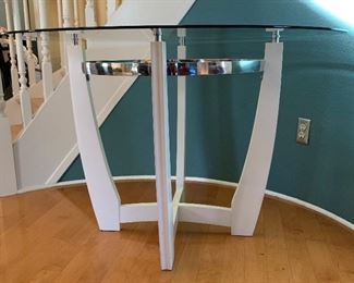 Contemporary Glass Top White Wood Table	30in H x 47.5in Diameter	
