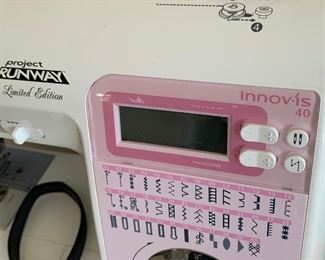 Brother Project Runway NS-40 Sewing Machine	 	
