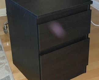 2-Drawer Contemporary Nightstand	19.5x14x15.5in	HxWxD
