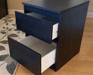 2-Drawer Contemporary Nightstand 19.5x14x15.5in HxWxD
