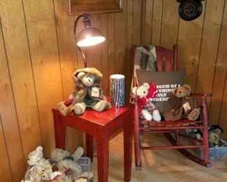 Small painted red table and rocker. Boyds Bears
