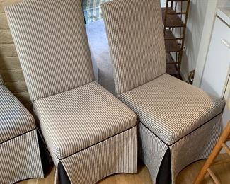Set of 6 Padded Rolling Dining Chairs 41x22x27in seat height: 19.5in