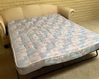 Contemporary Stearns & Foster Sleeper Sofa Couch 34x87x37 (92in with bed out)