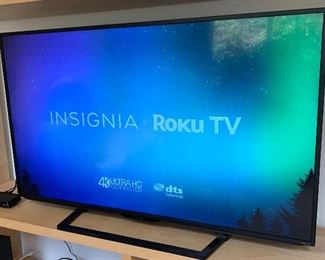 Insignia 55in 4K Ultra HD Smart TV “E55G4QNKCSBGNNX” 30x48x4in
