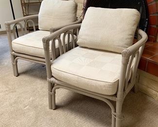 2 Vintage Rattan Padded Chairs 31x28x25in