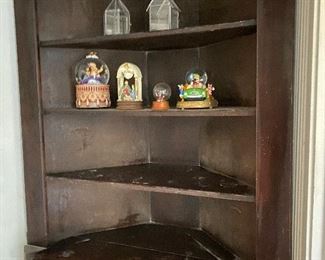 corner cabinet