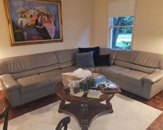 ES10.11.19 Sectional