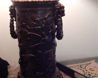 Metal art table top lamp.