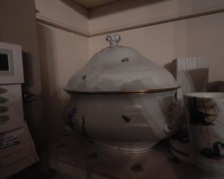 Herend soup tureen.