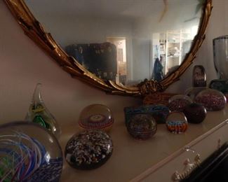 Glass paper weights