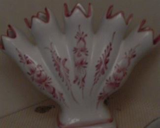 Floral vase.