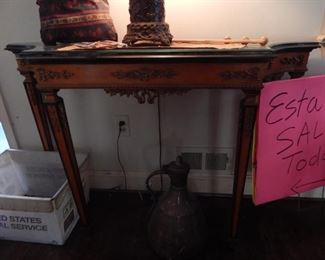 Nice size entry table.