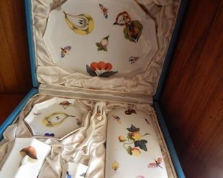 Herend boxed gift set.