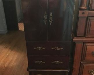 Jewelry armoire