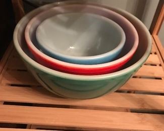 Pyrex Bowls