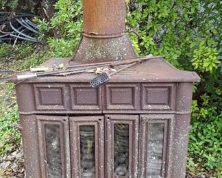 Cast iron stove
