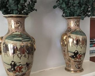 Chinese copies of Japanese Satsumas Vases, 1980's. pair
