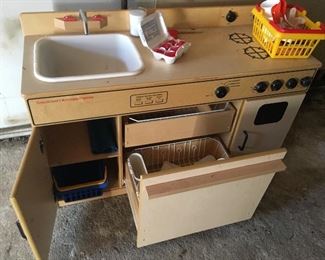 Childcraft play stove with accesories