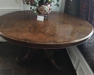 Burled 19th century oval table