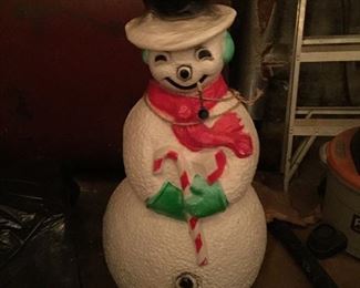 blowmold snowman