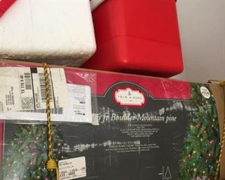6' Boulder Mountain Pine Christmas tree