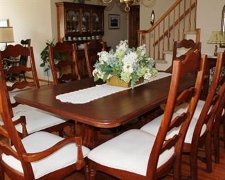 D/Rm Farm Table & 8 Chairs
