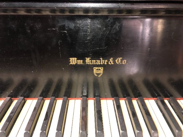 Wm. Knabe & Co 
Concert Grand Piano
Chicago Opera 