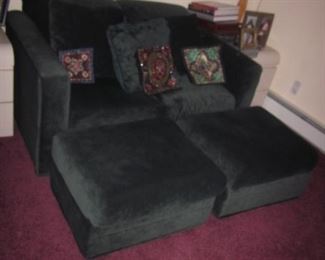 Oversized Loveseat with Pair of Matching Ottomans