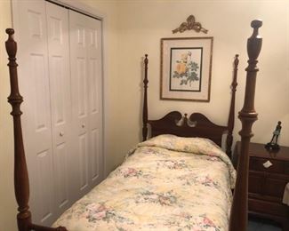 2 Mahogany Twin Beds by Crescent, Pristine Condition 