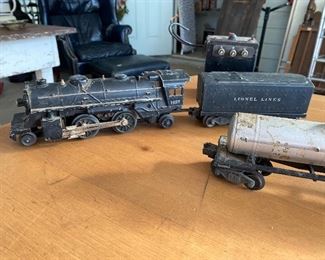 Old Lionel trains