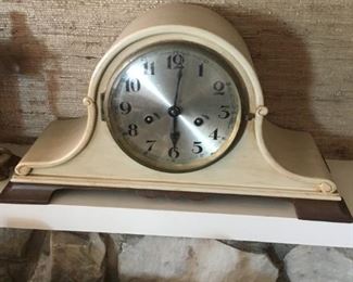 mantle clock