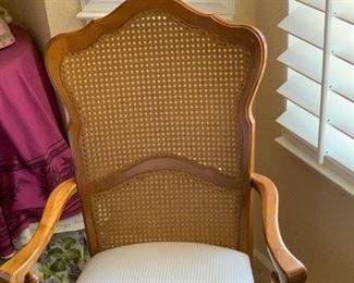 Dining room table comes with two armed and four un-armed chairs.