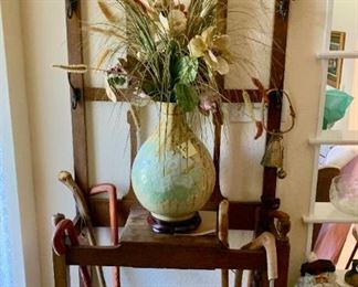 Unique entryway piece