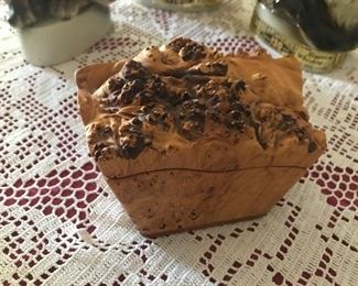 Maple burl wood box. Signed by Fred & Marilyn Buss