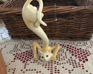 Slinky cat