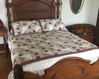 Beautiful Full-size Walnut Eastlake Victorian Bed