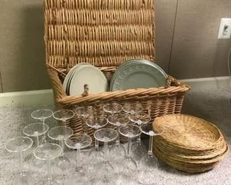 Picnic Basket with Tableware