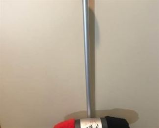Standing Shoe Polisher