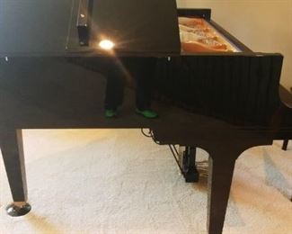 Stunning Polished Ebony Baby Grand K. Kawai GE- 1 Serial # 2193002 made in Japan 1994. PianoDisc installed for option of self playing piano with disc. Fits many living rooms as well! Professional piano mover available.