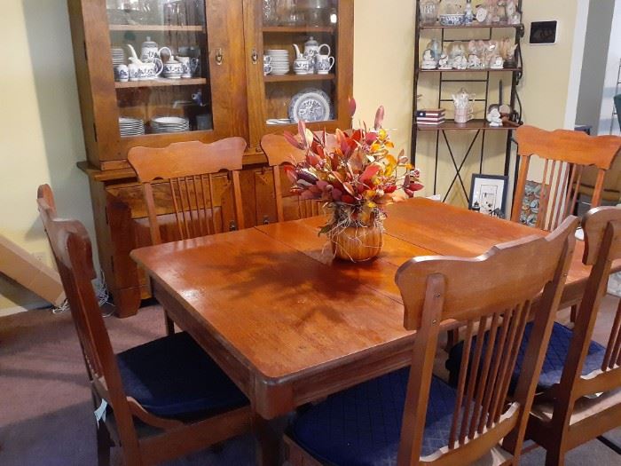 Table and 6 spindle-back chairs
