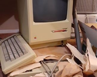First model of the Apple Macintosh computer