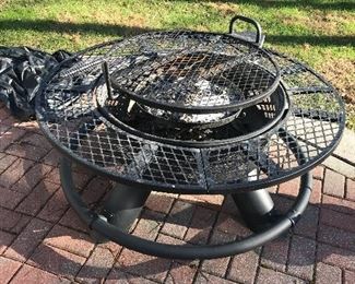 OUTDOOR FIRE PIT 