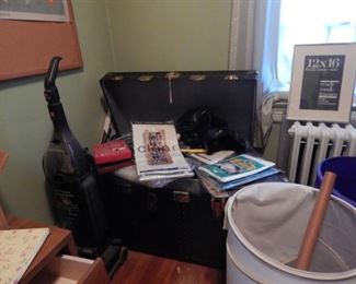 Large older trunk in great condition. Vacuum and more.