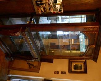 Beautiful Pulaski intricate solid wood carved china cabinet with amazing carved legs of the finest quality.PAID 2,400 NEW
