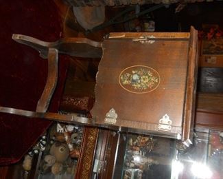 cigar and cabinett