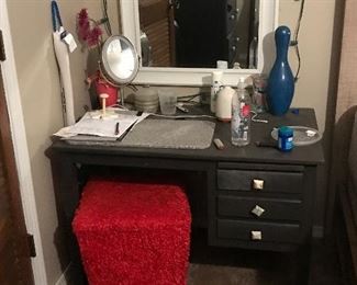 Desk* ottoman * lamp* mirrors 