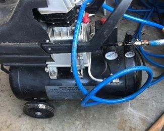 Air compressor 