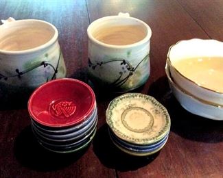 APT091 Collectible Signed Ceramic Dishes & Mugs